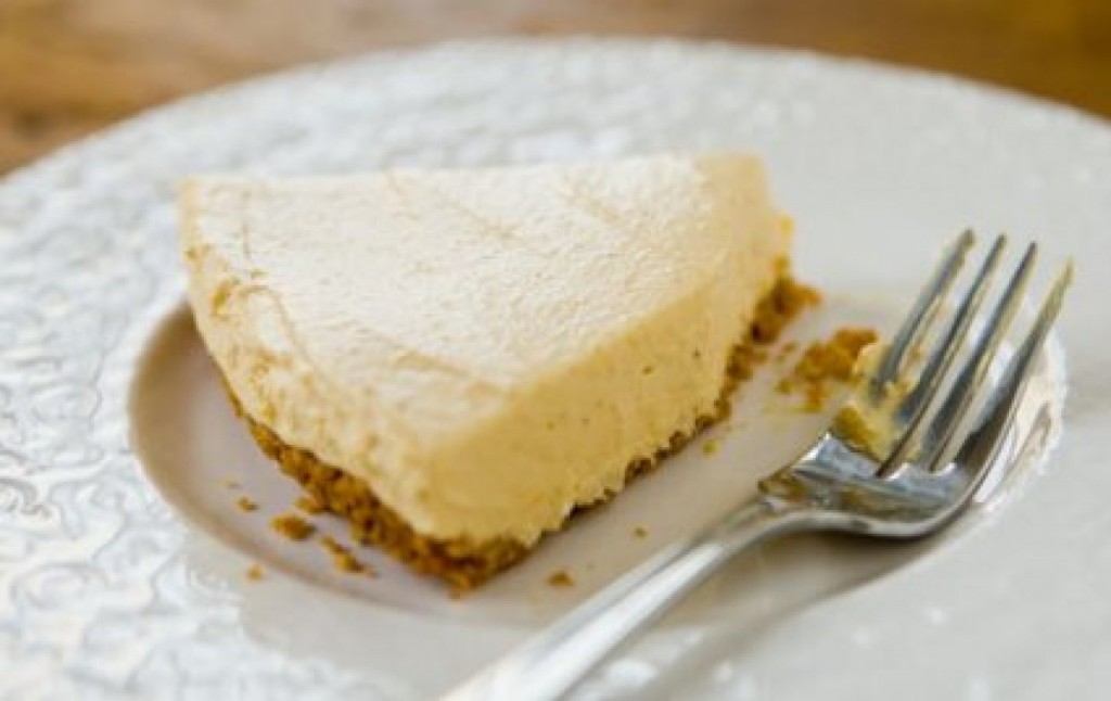 EASY SPICED PUMPKIN REFRIGERATOR CHEESECAKE