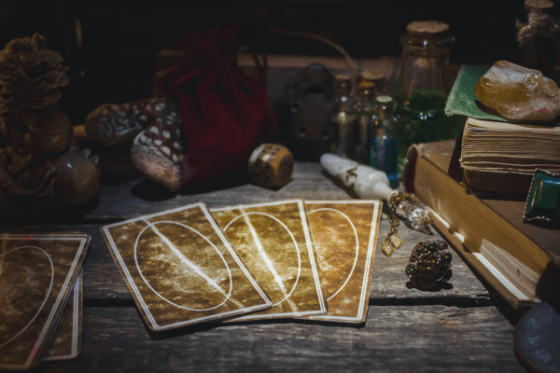 The Difference Between Cartomancy And Tarot Card Reading