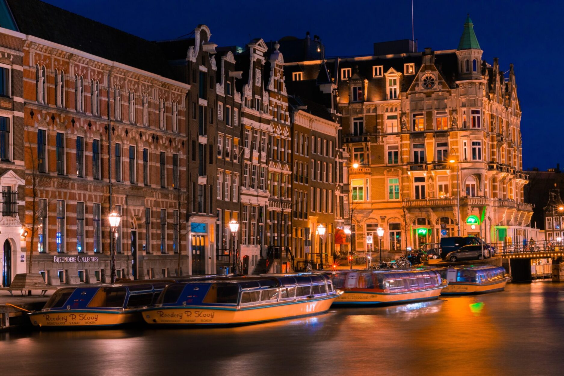 Amsterdam Kasabaları - Dolunay H.Y.