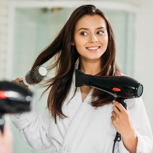 Beauty Tips: Steps for Safely Using a Hair Dryer