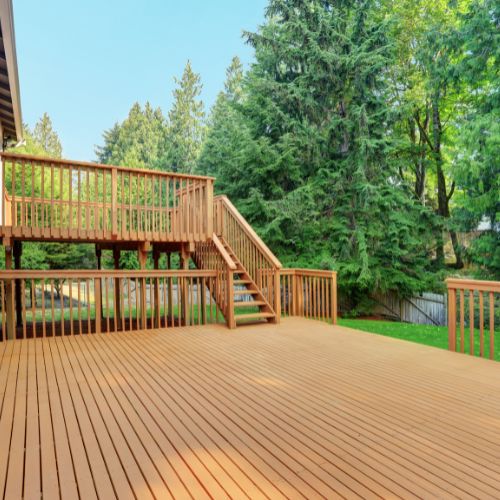 https://stacyknows.com/3-benefits-of-installing-a-deck-in-your-backyard/